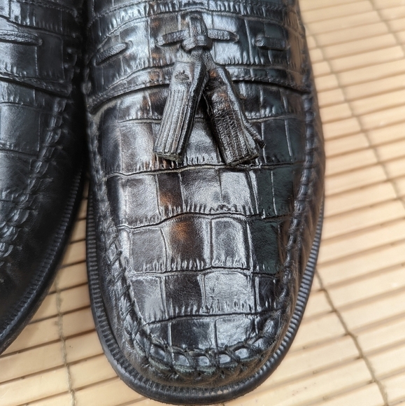 Florsheim Men's Size 10D Black Leather Alligator Print Tassel Loafers. 312pm - Picture 5 of 11
